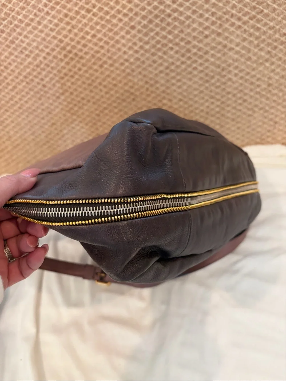 PRADA VITELLO DAINO LEATHER BAG - Picture 4 of 9